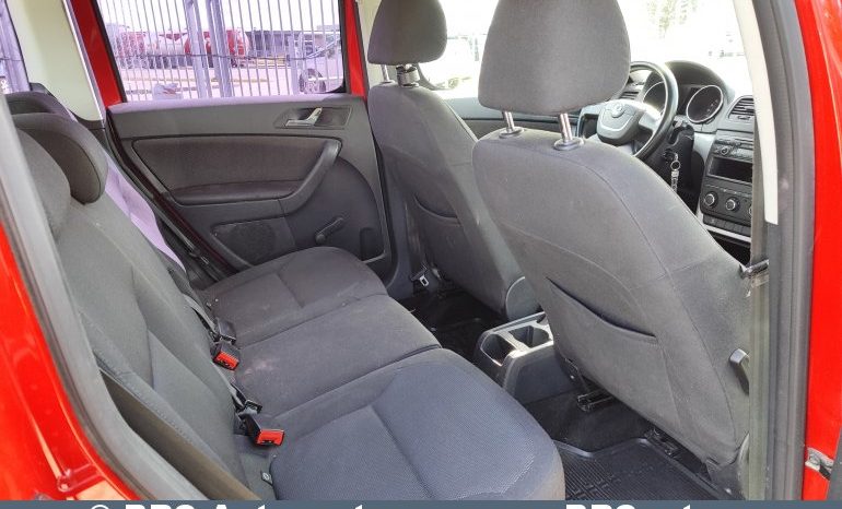 
								Skoda Yeti 2.0 TDI 4Motion 2011 full									
