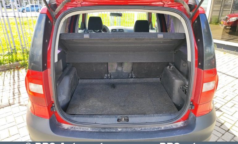 
								Skoda Yeti 2.0 TDI 4Motion 2011 full									