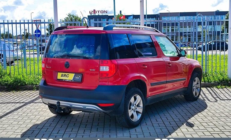
								Skoda Yeti 2.0 TDI 4Motion 2011 full									