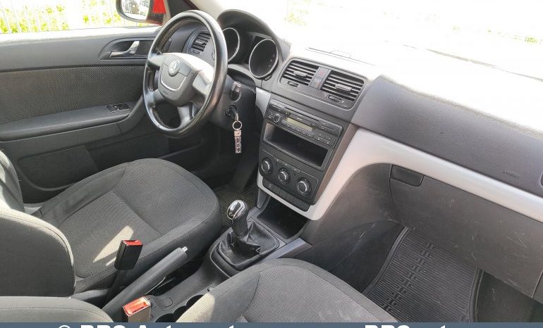 
								Skoda Yeti 2.0 TDI 4Motion 2011 full									