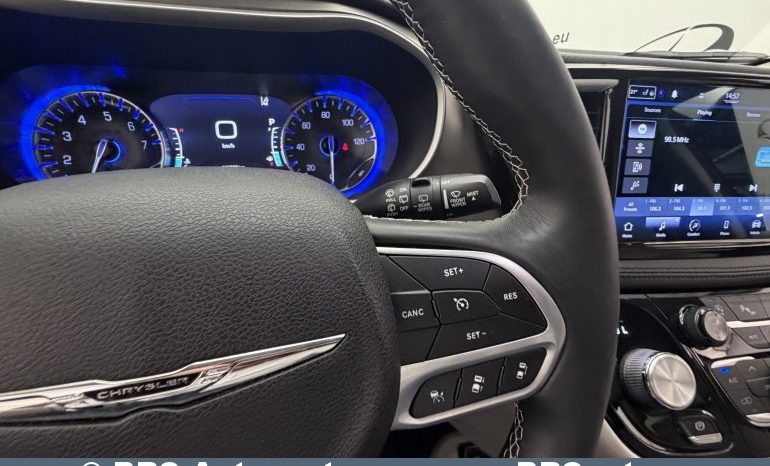 
								Chrysler Pacifica 3.6 V6 Automatas 2021 full									
