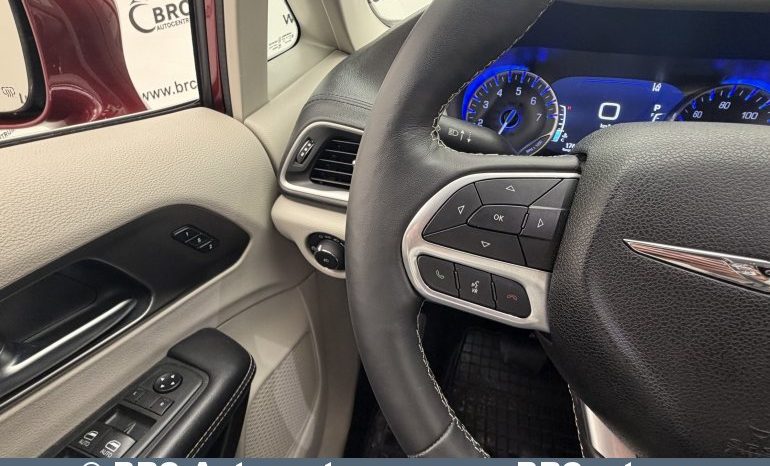 
								Chrysler Pacifica 3.6 V6 Automatas 2021 full									