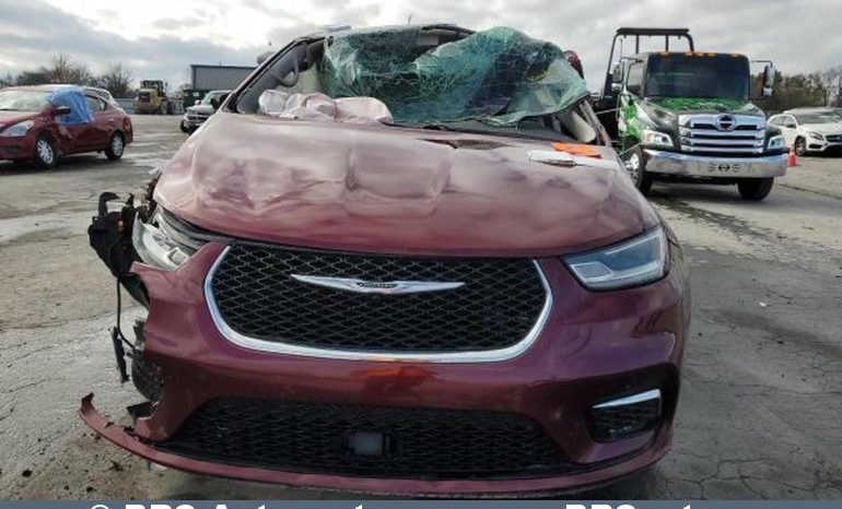 
								Chrysler Pacifica 3.6 V6 Automatas 2021 full									