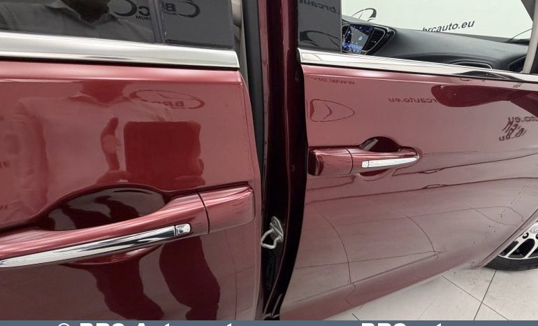 
								Chrysler Pacifica 3.6 V6 Automatas 2021 full									