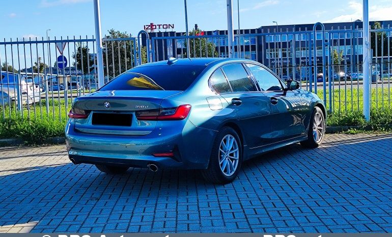 
								BMW 318 2.0d Sport Line Automatas 2020 full									