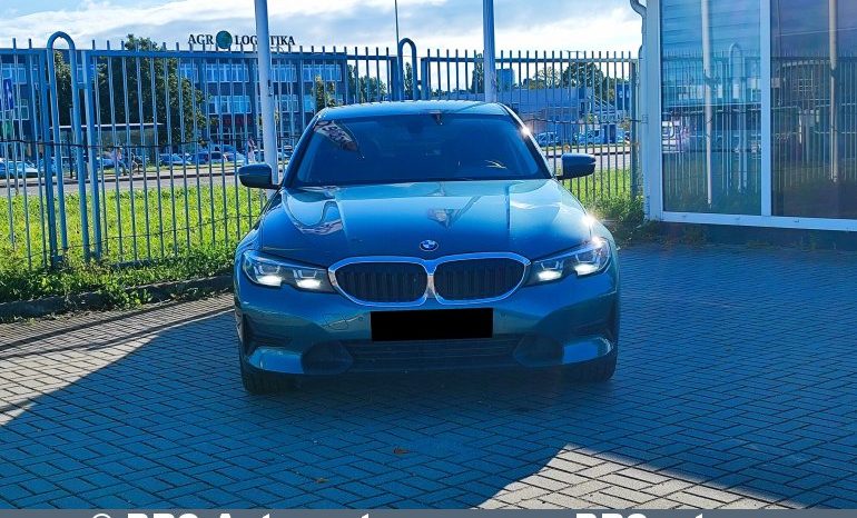 
								BMW 318 2.0d Sport Line Automatas 2020 full									