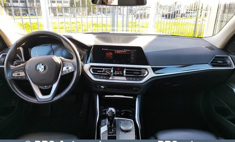 
								BMW 318 2.0d Sport Line Automatas 2020 full									