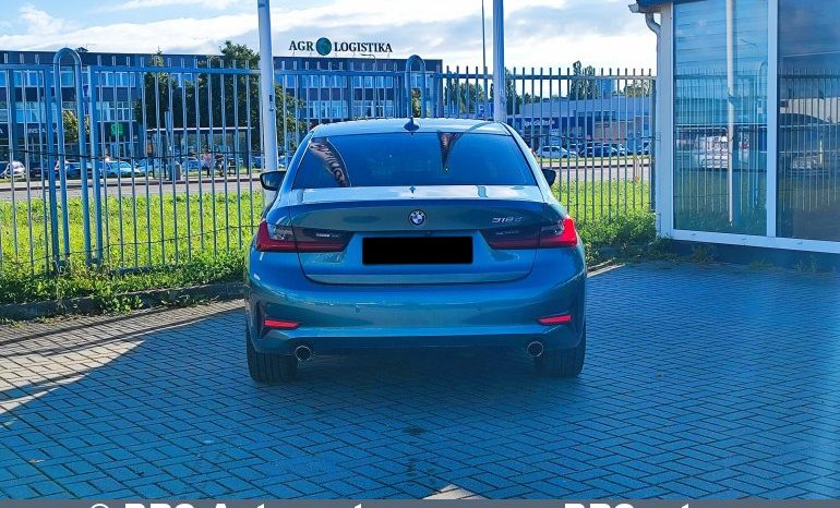 
								BMW 318 2.0d Sport Line Automatas 2020 full									
