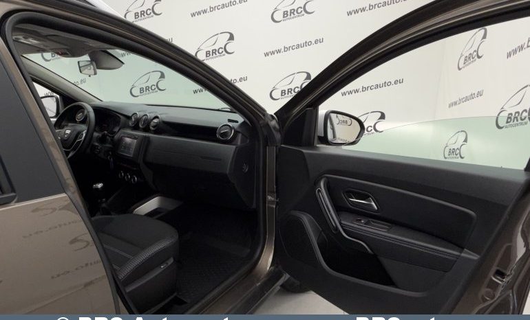 
								Dacia Duster 1.6i 2018 full									