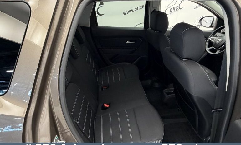 
								Dacia Duster 1.6i 2018 full									