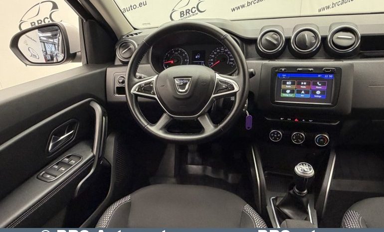 
								Dacia Duster 1.6i 2018 full									
