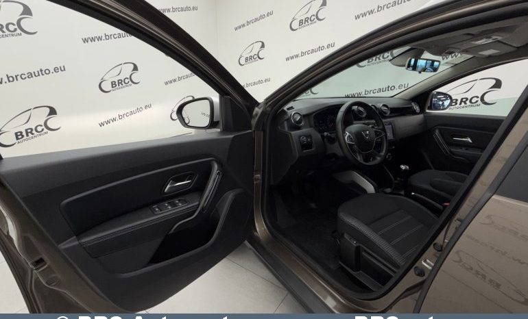 
								Dacia Duster 1.6i 2018 full									