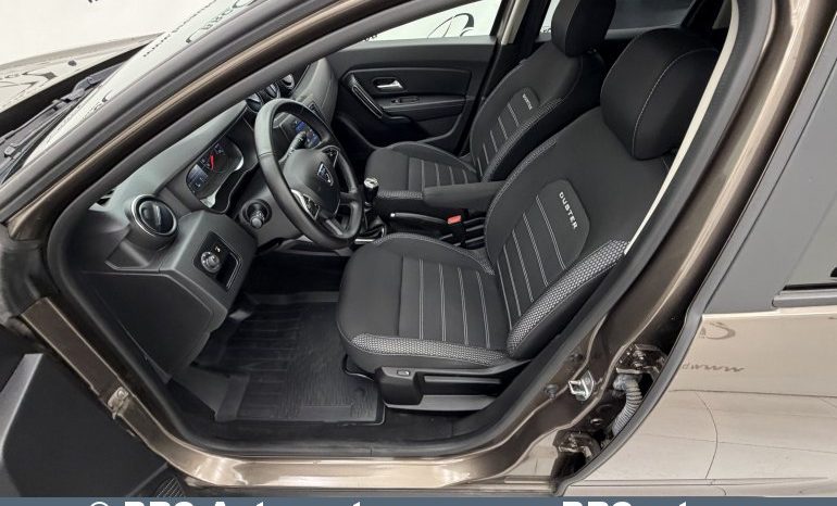 
								Dacia Duster 1.6i 2018 full									