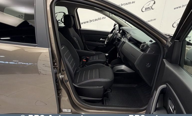 
								Dacia Duster 1.6i 2018 full									