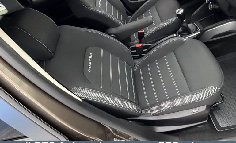 
								Dacia Duster 1.6i 2018 full									