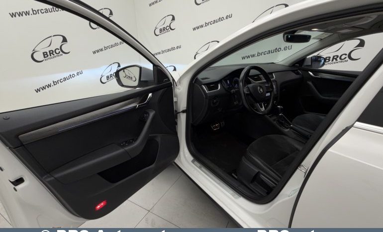 
								Skoda Octavia Scout 2.0 TDI 4×4 Automatas 2017 full									