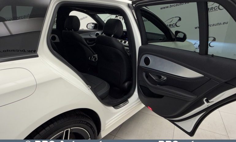 
								Mercedes-Benz E 300 de 4MATIC Automatas 2021 full									