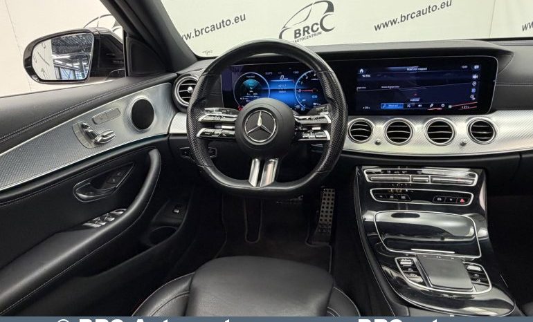 
								Mercedes-Benz E 300 de 4MATIC Automatas 2021 full									