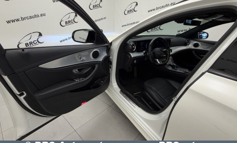 
								Mercedes-Benz E 300 de 4MATIC Automatas 2021 full									