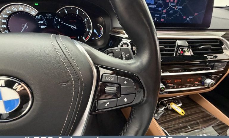 
								BMW 520 d Touring Automatas 2018 full									