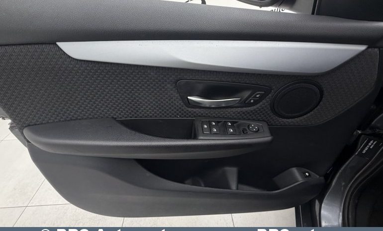 
								BMW 225 Active Tourer xe iPerformance Automatas 2017 full									