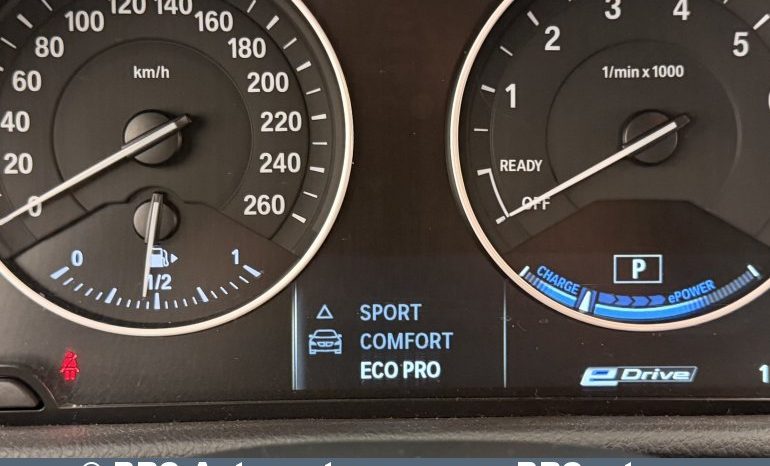 
								BMW 225 Active Tourer xe iPerformance Automatas 2017 full									