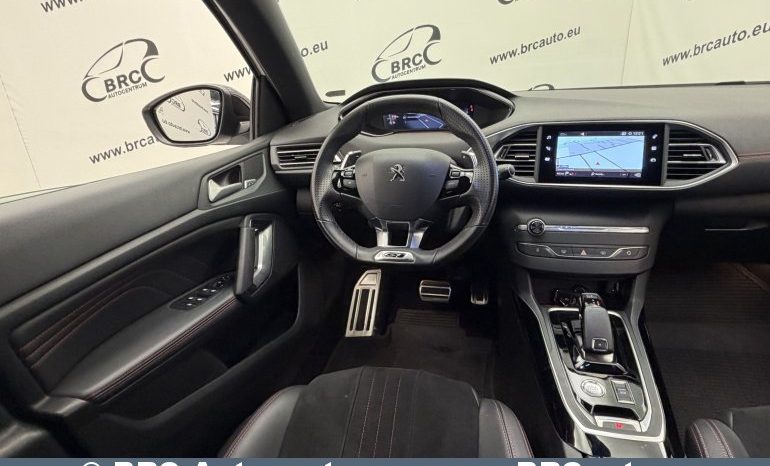 
								Peugeot 308 1.2 GT Automatas 2021 full									