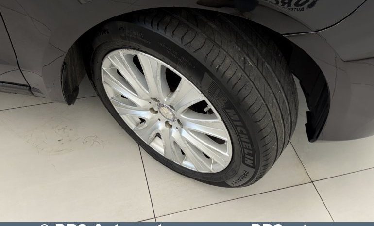 
								Mercedes-Benz V 250 D MPV Ekstra Long Automatas 2020 full									