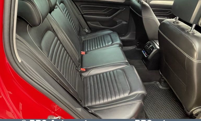 
								Volkswagen Passat 2.0TDI Variant 4Motion R-line Automatas 2019 full									