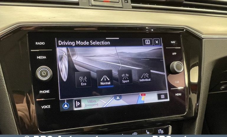 
								Volkswagen Passat 2.0TDI Variant 4Motion R-line Automatas 2019 full									