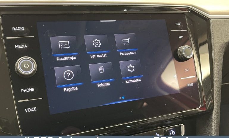 
								Volkswagen Passat 2.0TDI Variant 4Motion R-line Automatas 2019 full									