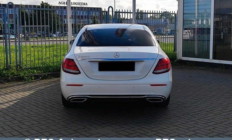 
								Mercedes-Benz E 200 2.0d Automatas 2018 full									