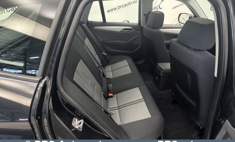 
								BMW X1 sDrive18 2011 full									