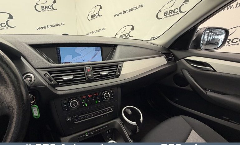 
								BMW X1 sDrive18 2011 full									