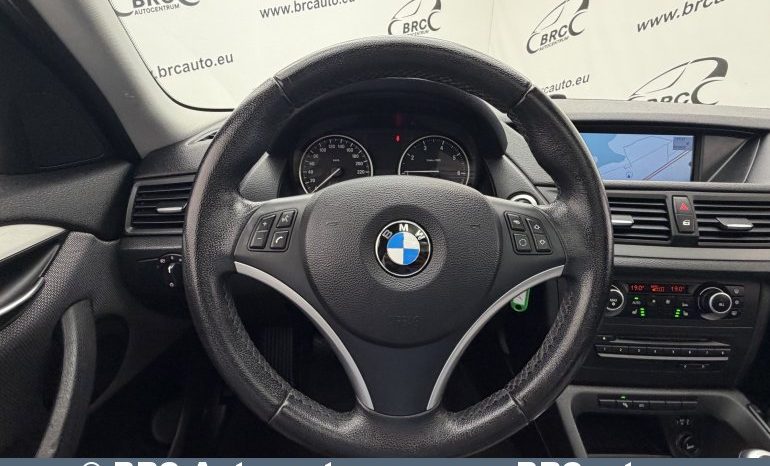 
								BMW X1 sDrive18 2011 full									