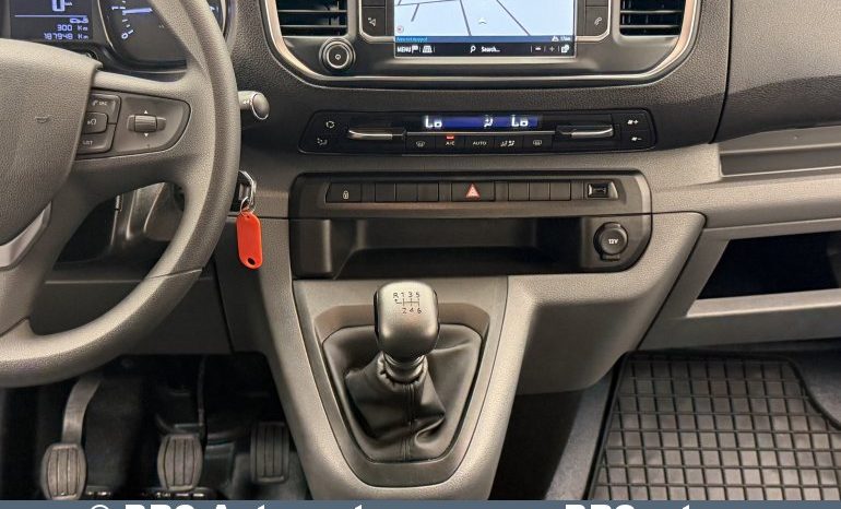 
								Opel Vivaro 2.0 BlueHDi Zafira Life 2020 full									