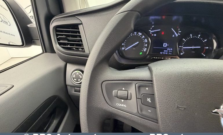 
								Opel Vivaro 2.0 BlueHDi Zafira Life 2020 full									