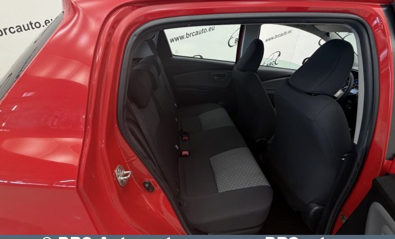 
								Toyota Yaris 1.5 Hybrid Automatas 2015 full									