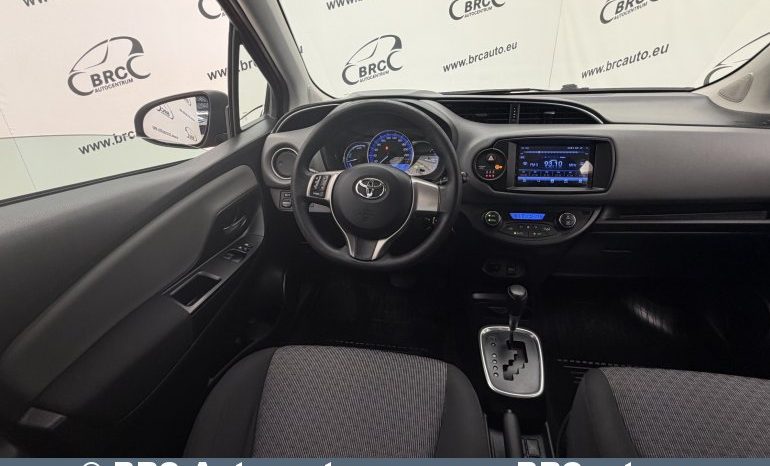 
								Toyota Yaris 1.5 Hybrid Automatas 2015 full									
