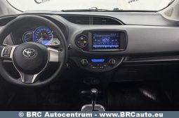 
										Toyota Yaris 1.5 Hybrid Automatas 2015 full									