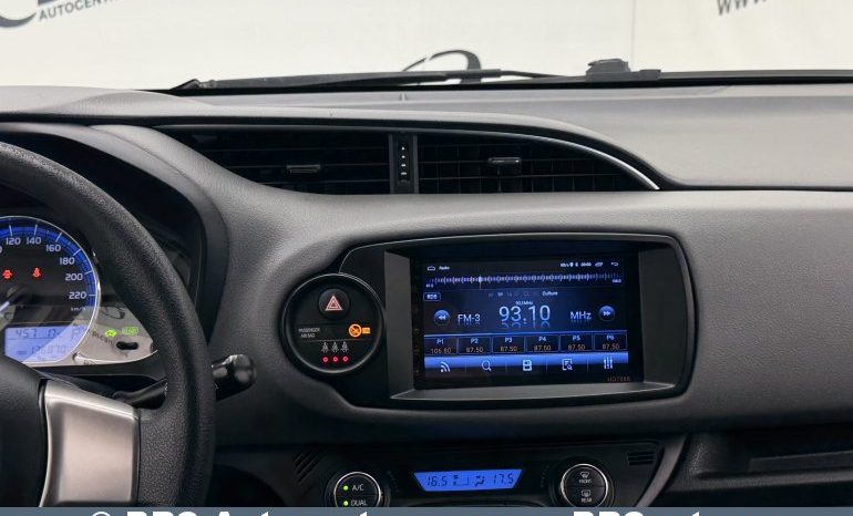 
								Toyota Yaris 1.5 Hybrid Automatas 2015 full									