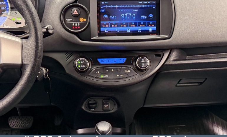 
								Toyota Yaris 1.5 Hybrid Automatas 2015 full									