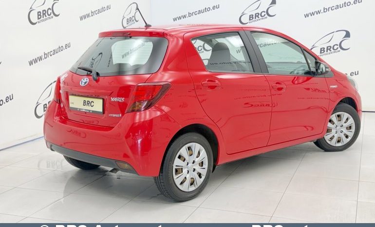 
								Toyota Yaris 1.5 Hybrid Automatas 2015 full									