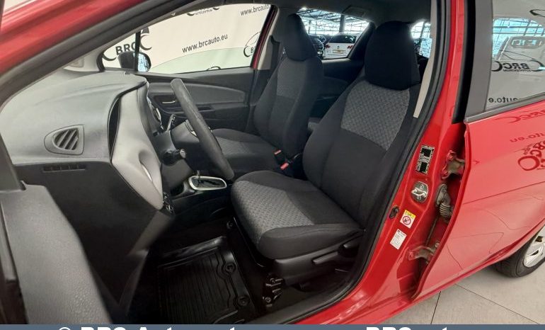 
								Toyota Yaris 1.5 Hybrid Automatas 2015 full									