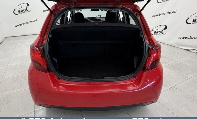 
								Toyota Yaris 1.5 Hybrid Automatas 2015 full									