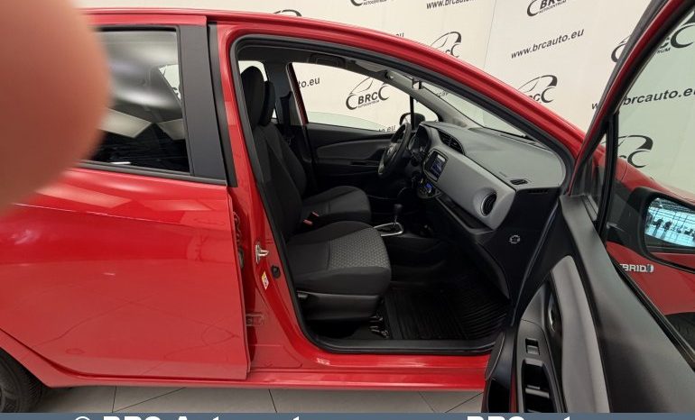 
								Toyota Yaris 1.5 Hybrid Automatas 2015 full									