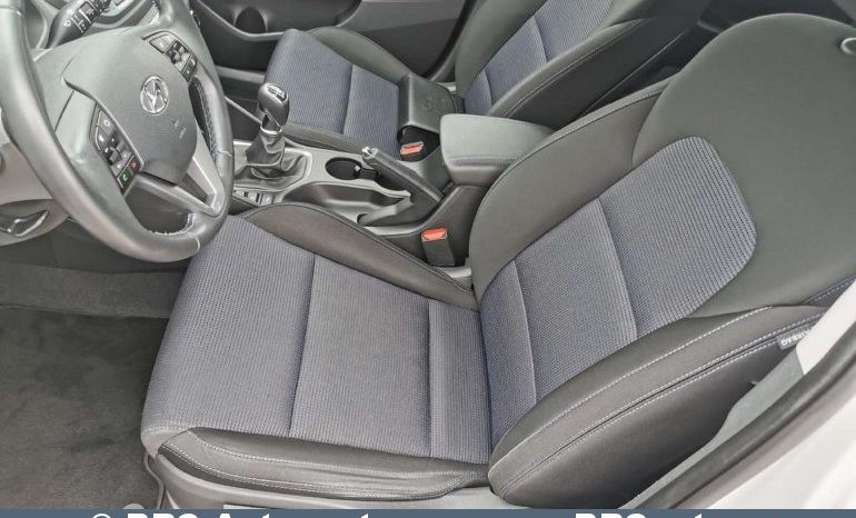 
								Hyundai Tucson 1.7 D 2016 full									