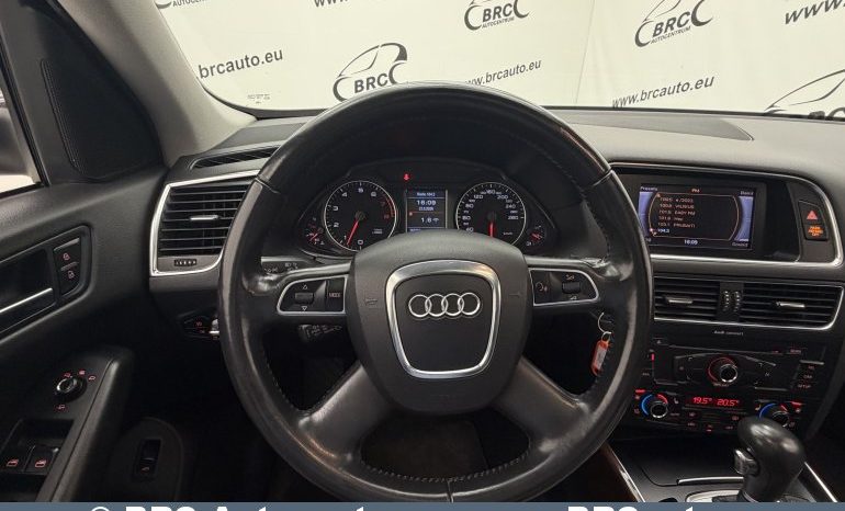 
								Audi Q5 3.2 FSI Quattro Automatas 2011 full									