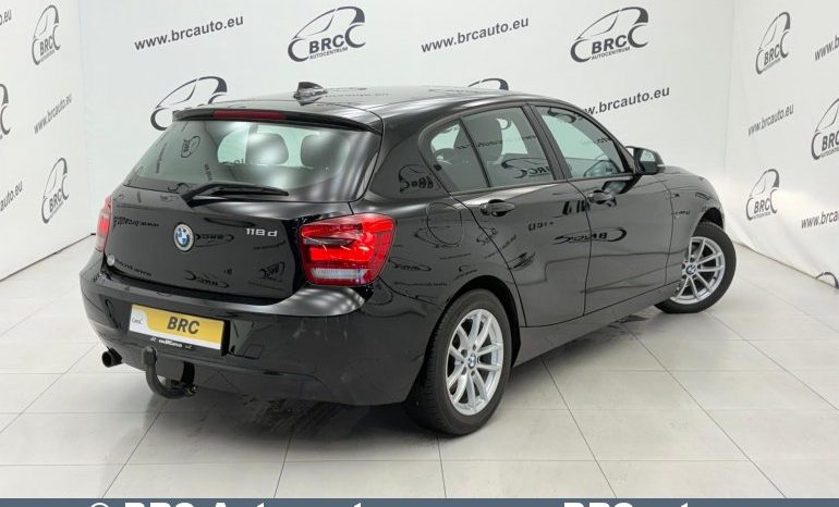 
								BMW 118 d Sport 2012 full									