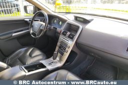 
										Volvo XC 60 2.4 D5 AWD  Automatas 2009 full									